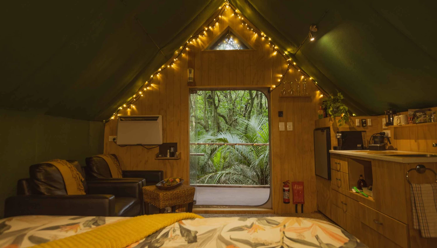 pic header treetent 9 v2