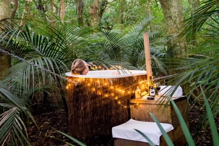  Totara Tree Glamping (full food & beverage package incl)